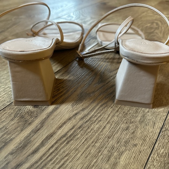 Open square toe block heel - Picture 5 of 6